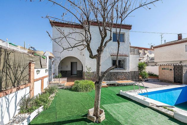 Foto 2 de Xalet en venda a calle Pablo de Rojas de 5 habitacions amb terrassa i piscina
