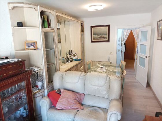 Foto 2 de Piso en venta en Riu de 2 habitaciones con balcón y aire acondicionado