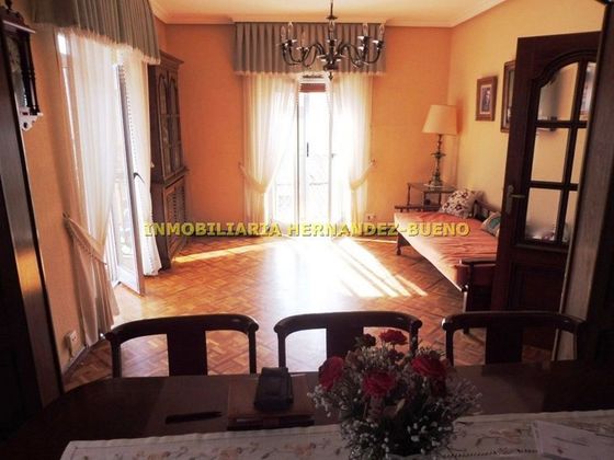 Foto 2 de Casa adossada en venda a Tejares -Chamberí - Alcades de 3 habitacions amb terrassa i balcó