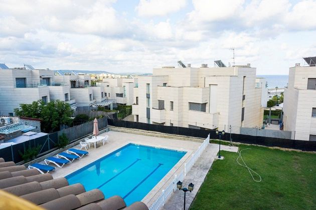 Foto 1 de Xalet en venda a Els Munts de 4 habitacions amb terrassa i piscina
