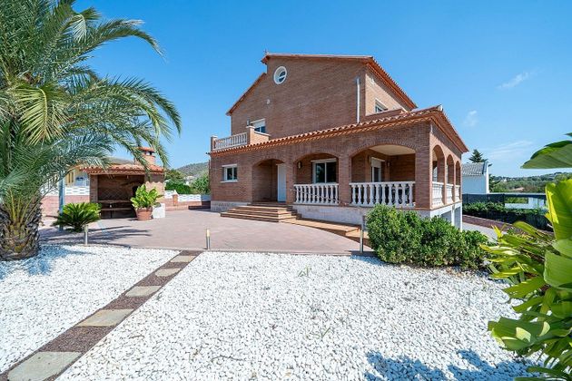 Foto 2 de Chalet en venta en Berà Mar - El Francaset de 5 habitaciones con terraza y piscina