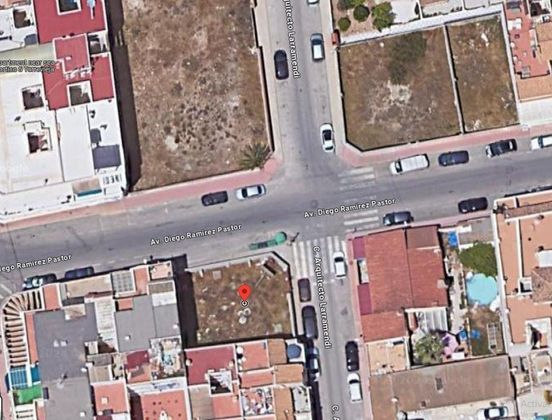 Foto 2 de Venta de terreno en calle Arquitecto Larramendi de 280 m²