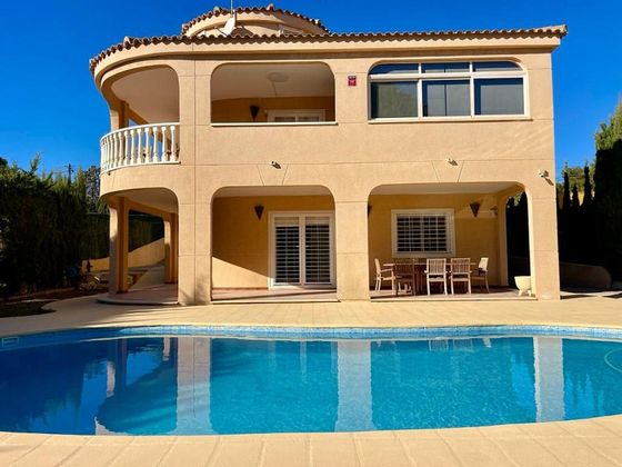 Foto 2 de Chalet en venta en Los Balcones - Los Altos del Edén de 4 habitaciones con terraza y piscina