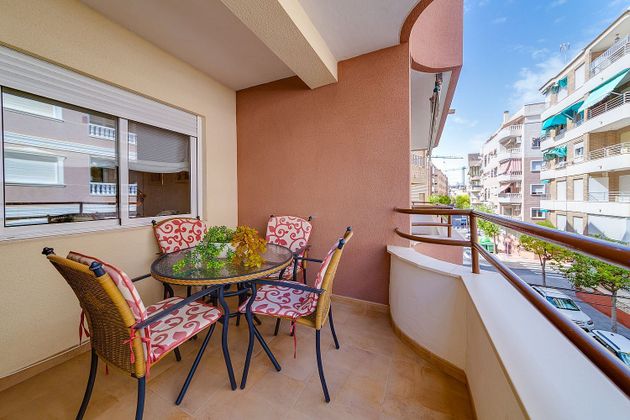 Foto 1 de Venta de piso en calle Ramón Gallud de 3 habitaciones con terraza y balcón