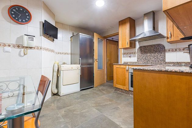 Foto 2 de Piso en venta en Alcantarilla de 3 habitaciones con piscina y garaje