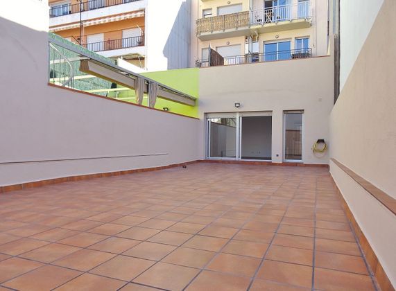Foto 1 de Venta de piso en Sant Pere Nord de 4 habitaciones con terraza y calefacción