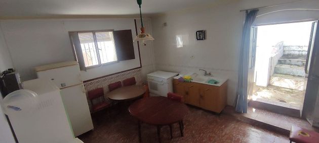 Foto 2 de Venta de casa en Navas de la Concepción (Las) de 4 habitaciones con terraza