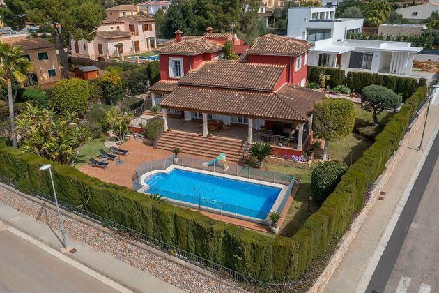 Foto 1 de Chalet en venta en Sa Cabaneta - Son Ametller de 5 habitaciones con terraza y piscina