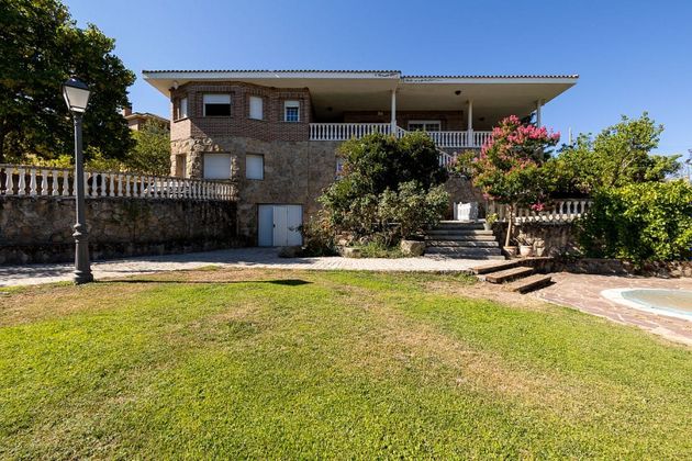 Foto 1 de Xalet en venda a Soto del Real de 6 habitacions amb terrassa i piscina