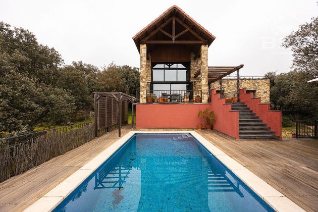 Foto 1 de Xalet en venda a Navalafuente de 4 habitacions amb terrassa i piscina