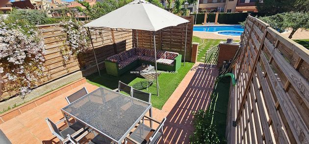Foto 1 de Casa adossada en venda a Alpicat de 3 habitacions amb terrassa i piscina