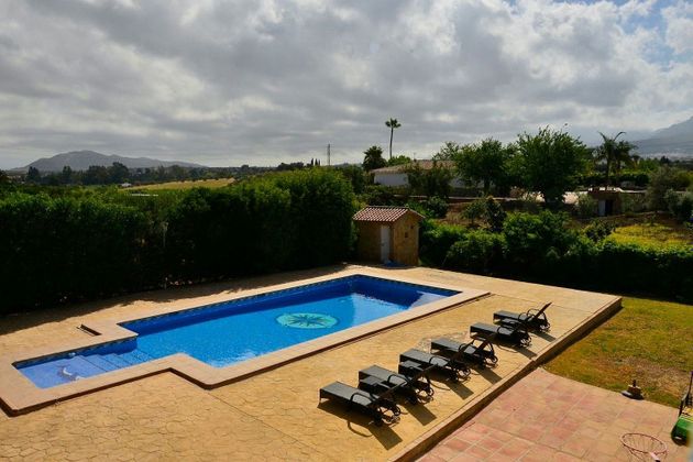 Foto 2 de Casa rural en venta en Alhaurín el Grande de 7 habitaciones con terraza y piscina