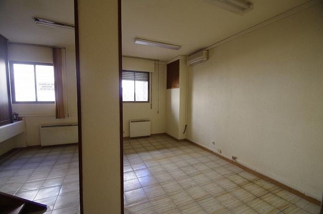 Foto 1 de Oficina en venta en calle Del Caño con garaje y aire acondicionado