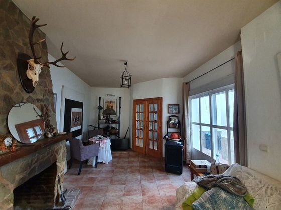 Foto 2 de Casa adossada en venda a Monesterio de 3 habitacions amb terrassa
