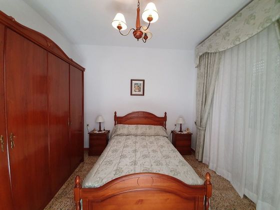 Foto 2 de Venta de casa adosada en Monesterio de 4 habitaciones y 159 m²