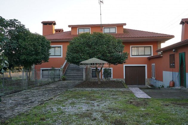 Foto 1 de Casa en venda a Melide de 6 habitacions amb terrassa i calefacció