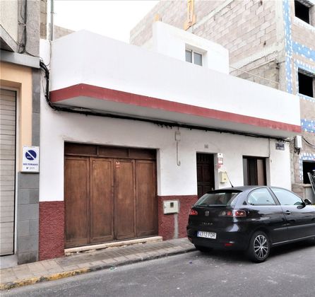 Foto 1 de Casa rural en venda a calle José y María de 3 habitacions amb garatge