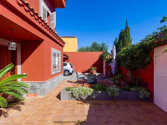 Foto 2 de Xalet en venda a urbanización San José de Las Vegas de 7 habitacions amb terrassa i jardí