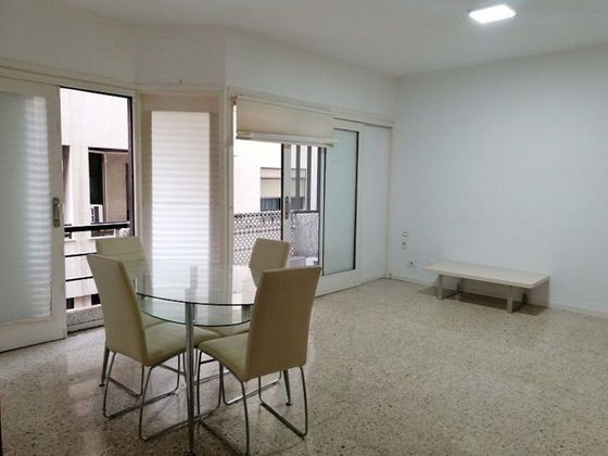 Foto 2 de Piso en venta en calle Teobaldo Power de 4 habitaciones con garaje y balcón
