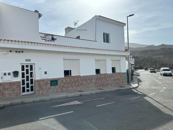 Foto 1 de Casa adossada en venda a calle La Sabinilla de 4 habitacions amb terrassa i piscina