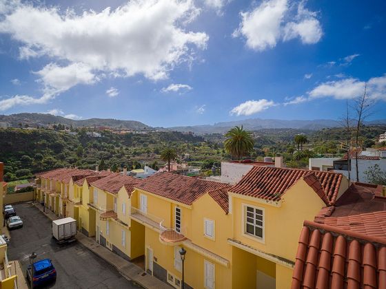 Foto 2 de Casa adosada en venta en Casco Urbano de 3 habitaciones con terraza y garaje