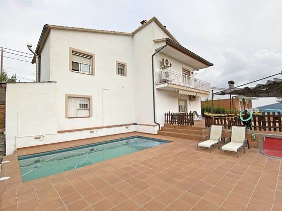 Foto 1 de Casa en venta en Vacarisses de 6 habitaciones con terraza y piscina