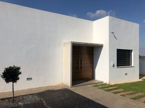 Foto 1 de Xalet en venda a calle Hacienda El Colmenar de 3 habitacions amb terrassa i piscina