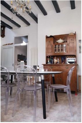 Foto 2 de Dúplex en venda a Centre - Sant Feliu de Guíxols de 3 habitacions amb terrassa i balcó