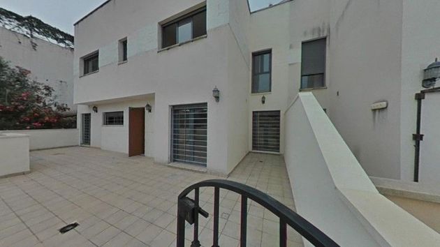 Foto 1 de Casa adossada en venda a Torreblanca del Sol de 5 habitacions amb terrassa i garatge