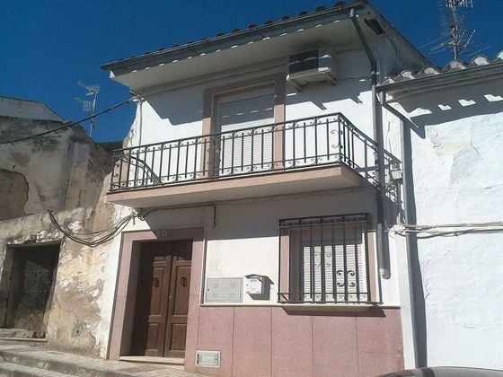 Foto 1 de Casa adosada en venta en calle Archidona de 3 habitaciones con terraza y balcón