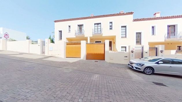 Foto 1 de Casa en venda a calle Residencial El Casar de 3 habitacions amb terrassa i piscina