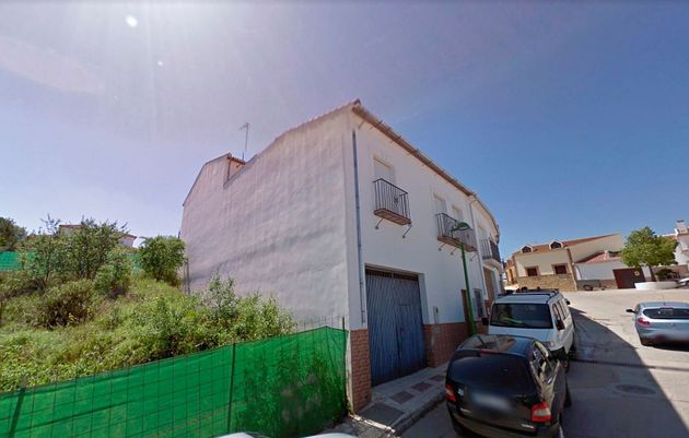 Foto 2 de Local en venda a calle El Puerto de 201 m²