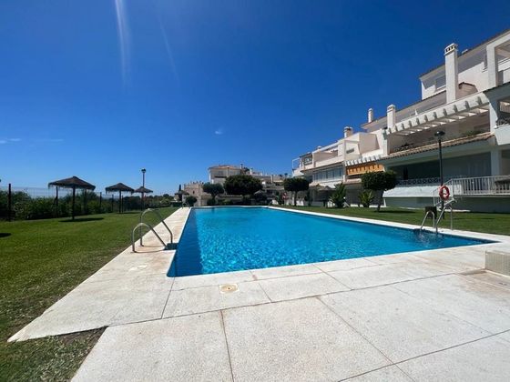 Foto 2 de Pis en venda a avenida De la Alcudia de 3 habitacions amb terrassa i piscina