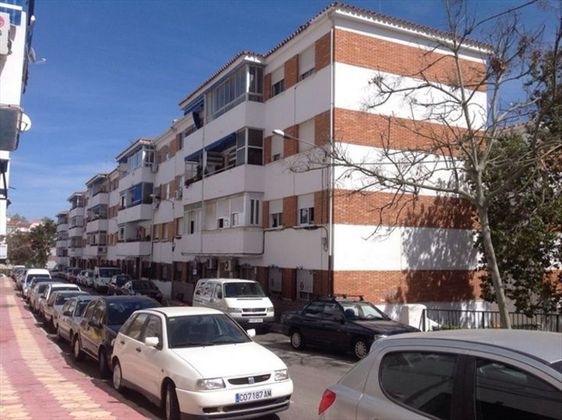 Foto 2 de Piso en venta en calle Juan Ramón Jiménez de 3 habitaciones con terraza y balcón