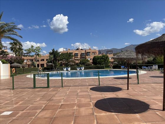 Foto 1 de Ático en venta en calle Casares del Sol de 3 habitaciones con terraza y piscina