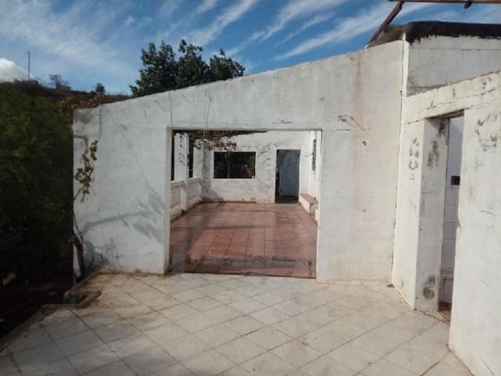 Foto 2 de Xalet en venda a calle Paraje García de 2 habitacions amb terrassa i jardí