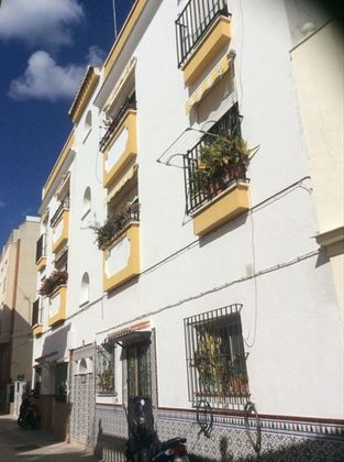 Foto 2 de Pis en venda a calle Molino del Pato de 3 habitacions amb balcó i ascensor
