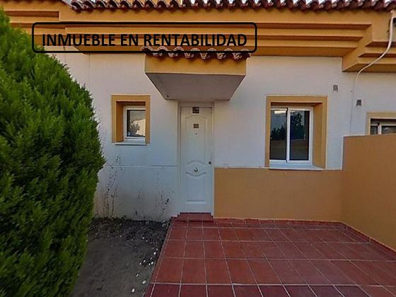 Foto 1 de Casa adossada en venda a calle Colmenar de 3 habitacions amb terrassa i piscina