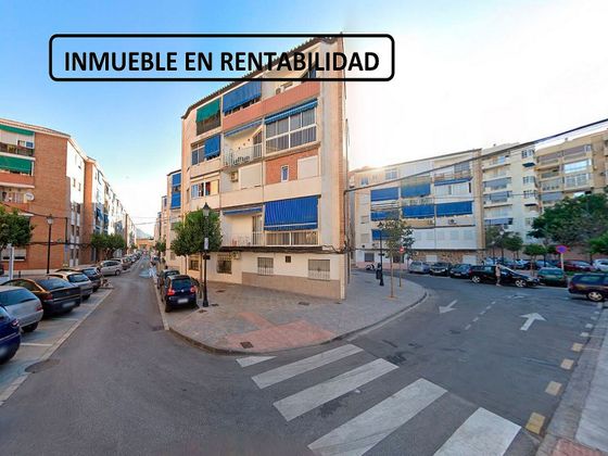 Foto 1 de Pis en venda a calle La Paz de 3 habitacions amb terrassa i balcó