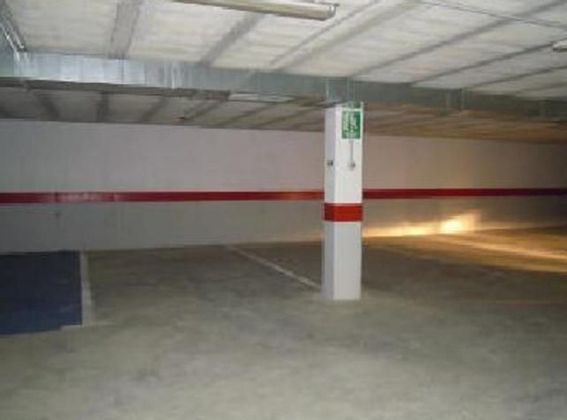 Foto 1 de Venta de garaje en avenida Las Palmeras de 28 m²