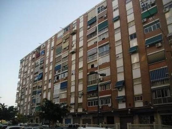 Foto 1 de Piso en venta en calle Puerto Oncala de 3 habitaciones con terraza y ascensor