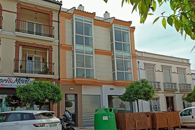 Foto 1 de Dúplex en venda a calle De Teba de 4 habitacions amb terrassa i balcó