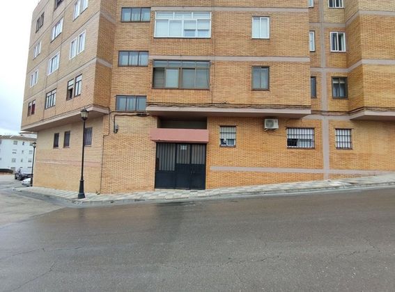 Foto 2 de Pis en venda a calle Sevilla de 3 habitacions amb balcó