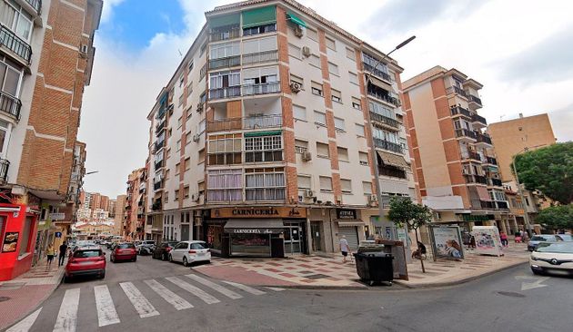Foto 1 de Venta de piso en calle Suárez de 3 habitaciones con terraza y balcón