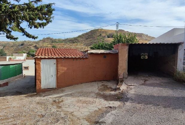Foto 1 de Casa en venda a calle La Yesera de 3 habitacions amb terrassa