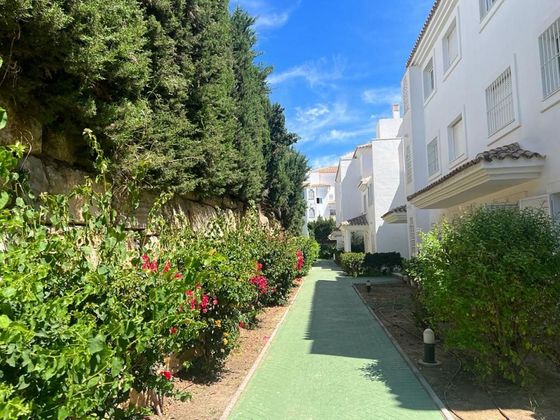 Foto 2 de Pis en venda a avenida De la Alcudia de 2 habitacions amb terrassa i piscina