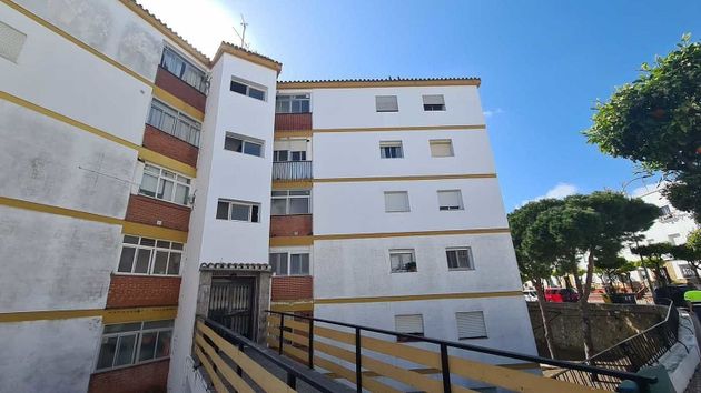 Foto 1 de Piso en venta en calle Velázquez de 2 habitaciones con terraza y balcón