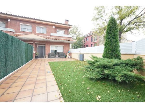 Foto 2 de Casa en venda a calle De Casserres de 4 habitacions amb terrassa i garatge