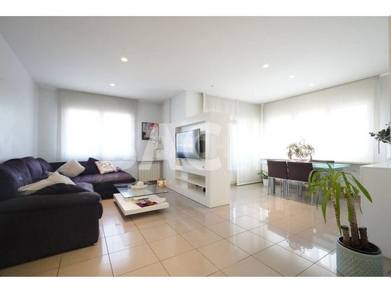 Foto 1 de Pis en venda a calle De L'assemblea de Catalunya de 3 habitacions amb terrassa i garatge