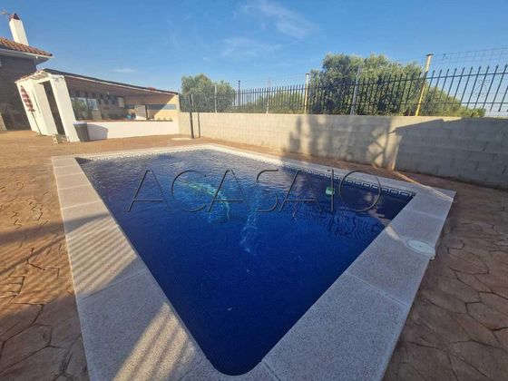 Foto 2 de Casa en venda a Viso de San Juan (El) de 4 habitacions amb piscina i garatge
